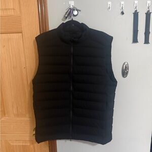 Lululemon navigation down vest large